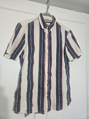 Pull & Bear Short-Sleeve Button-Up Shirt in Navy, Cream & Red Stripe